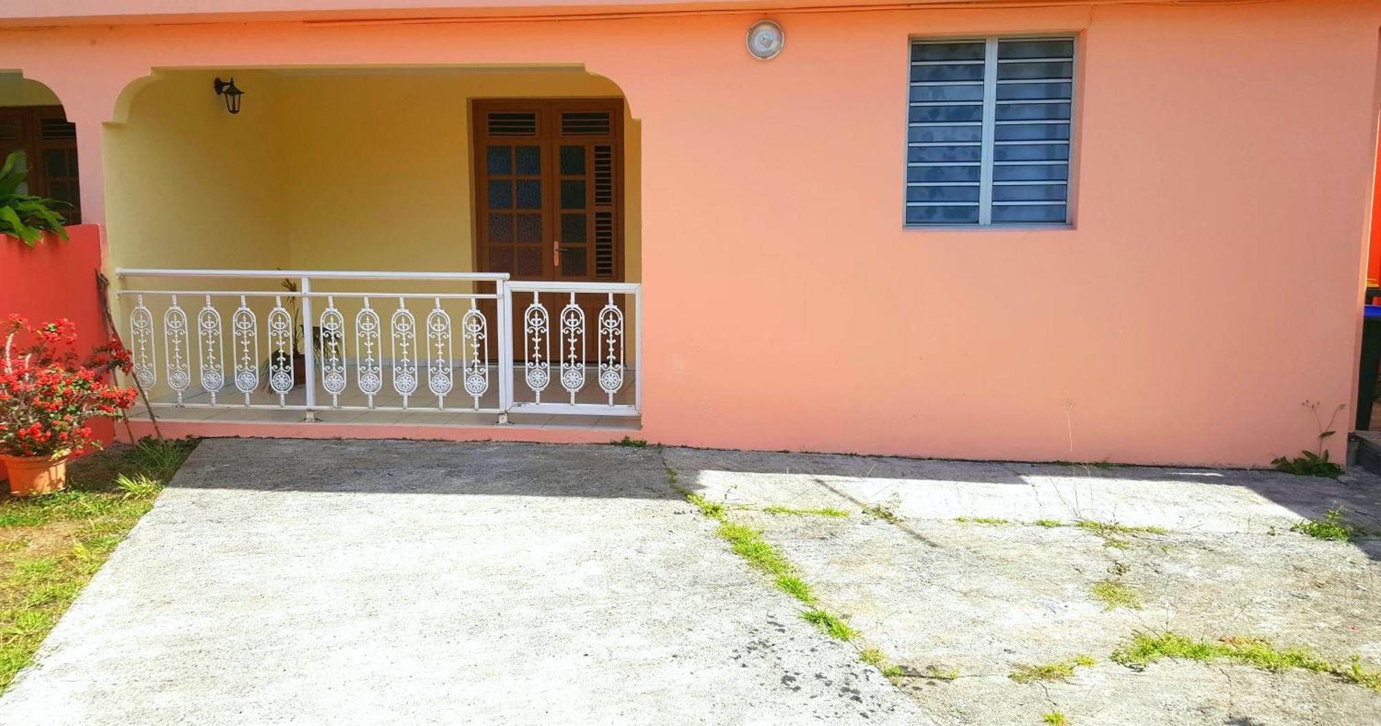 Le Brin D'Amour Apartment ลา ทรินิเต ภายนอก รูปภาพ